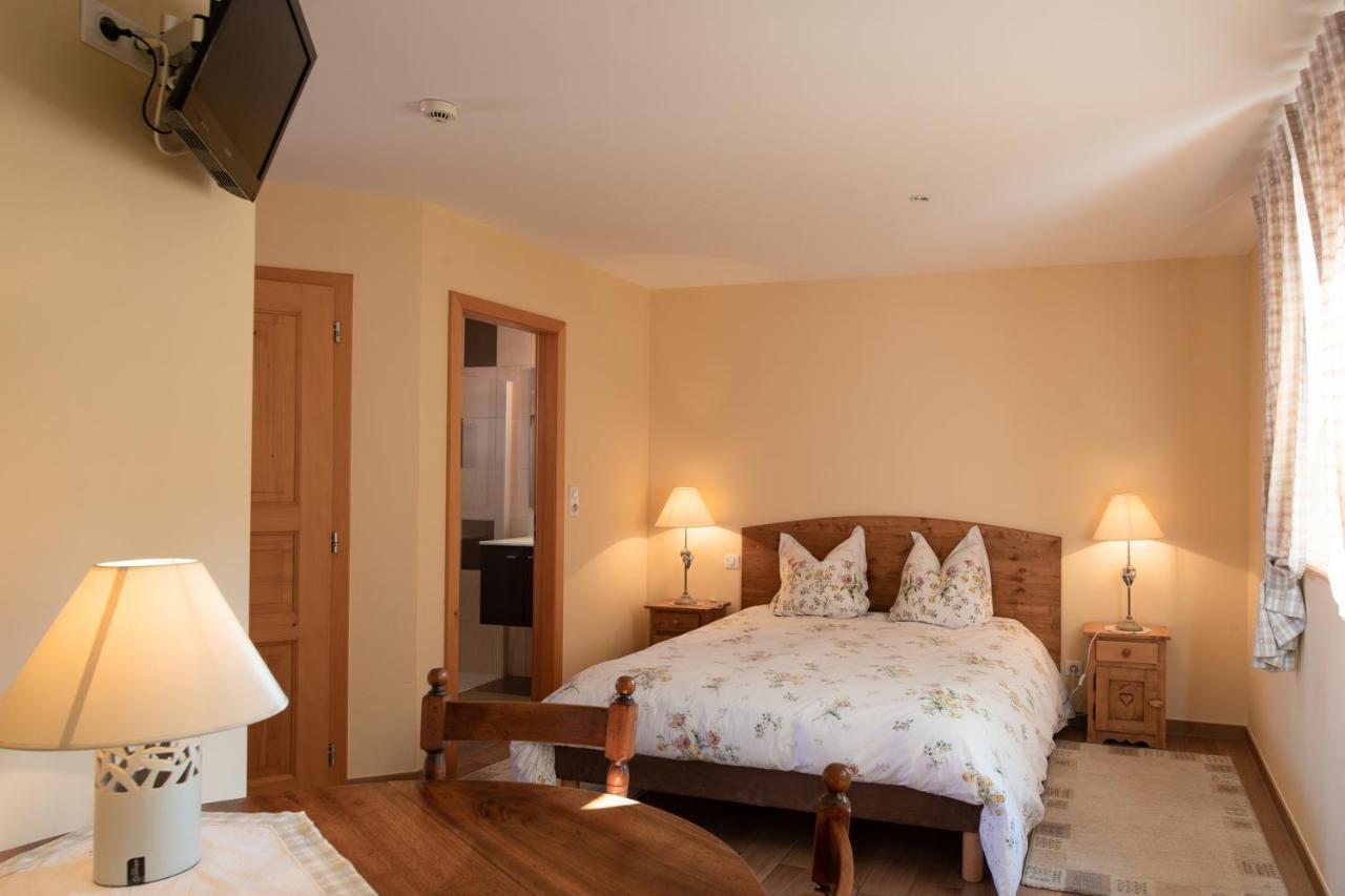 La Ferme De Louise Bed & Breakfast Hohengoeft Ngoại thất bức ảnh